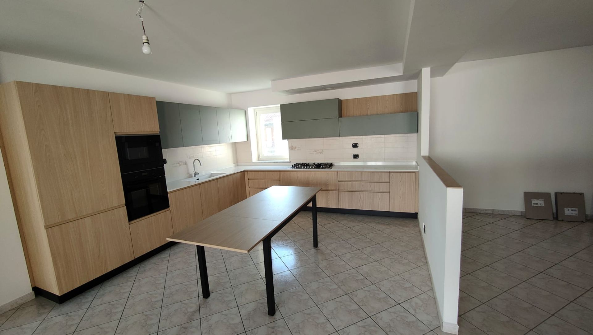 Cucina effetto legno 1